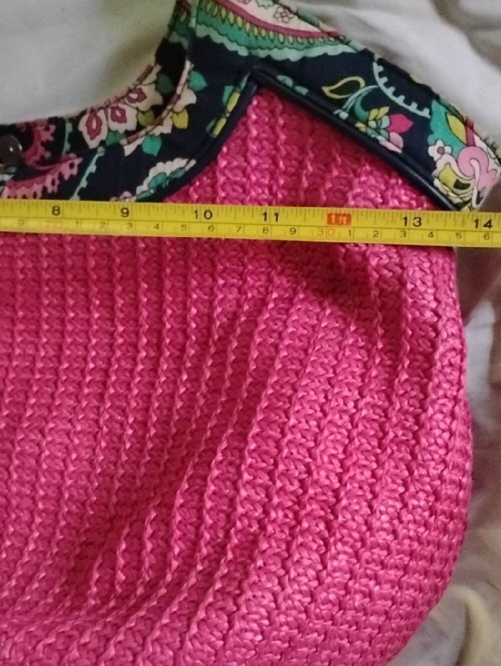 Vera Bradley Large Pink Woven Tote with Navy Handles and Patterned Trim - Picture 5 of 9